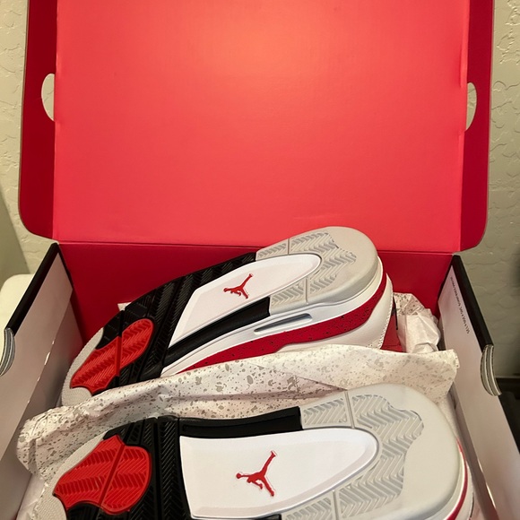 NWB Nike Sir Jordan 4 Retro Red Cement White Black DH6927-161 Men’s Size 9.5 - Picture 8 of 9